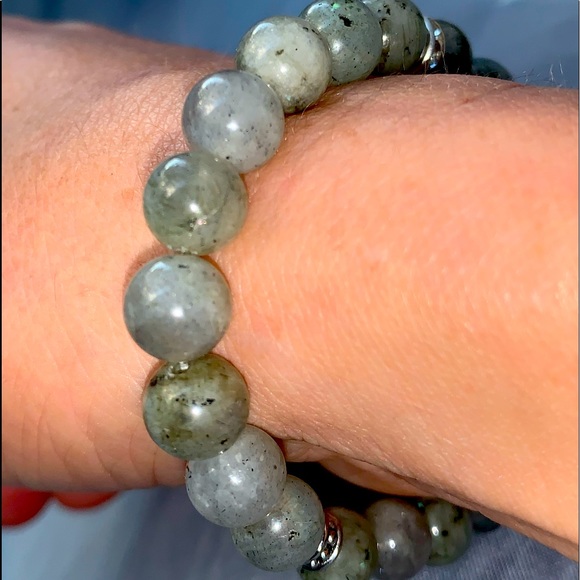 🪬2/$20🪬New✋🏼Made 8mm Natural Flashy⚡️Labradorite Healing Stretch Bracelet - Picture 15 of 15